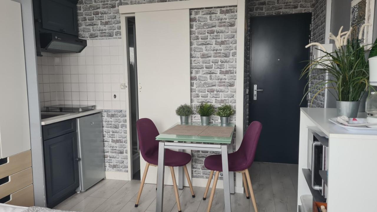 Residence Du Bord De Mer 9 Appartements Avec Une Vraie Vue Mer Le Tréport Екстериор снимка