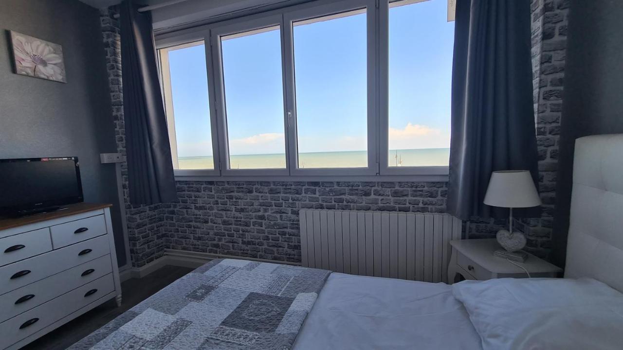 Residence Du Bord De Mer 9 Appartements Avec Une Vraie Vue Mer Le Tréport Екстериор снимка