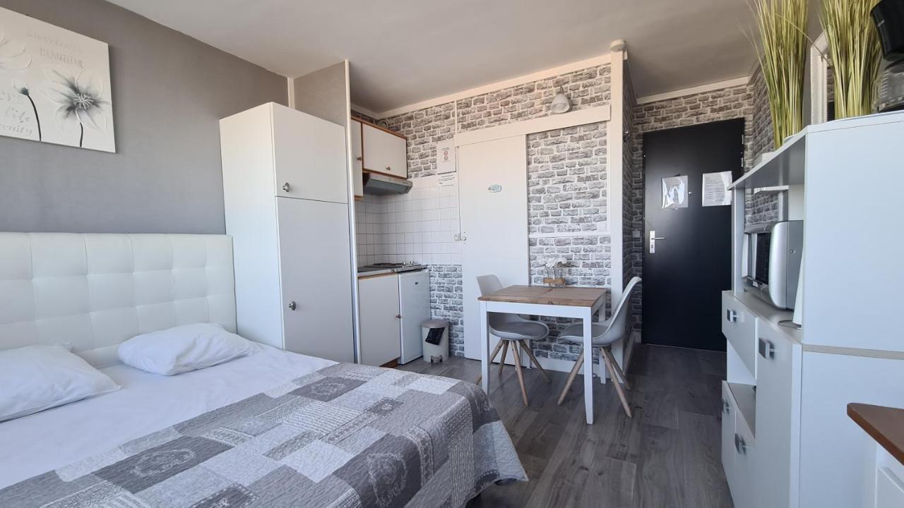 Residence Du Bord De Mer 9 Appartements Avec Une Vraie Vue Mer Le Tréport Екстериор снимка