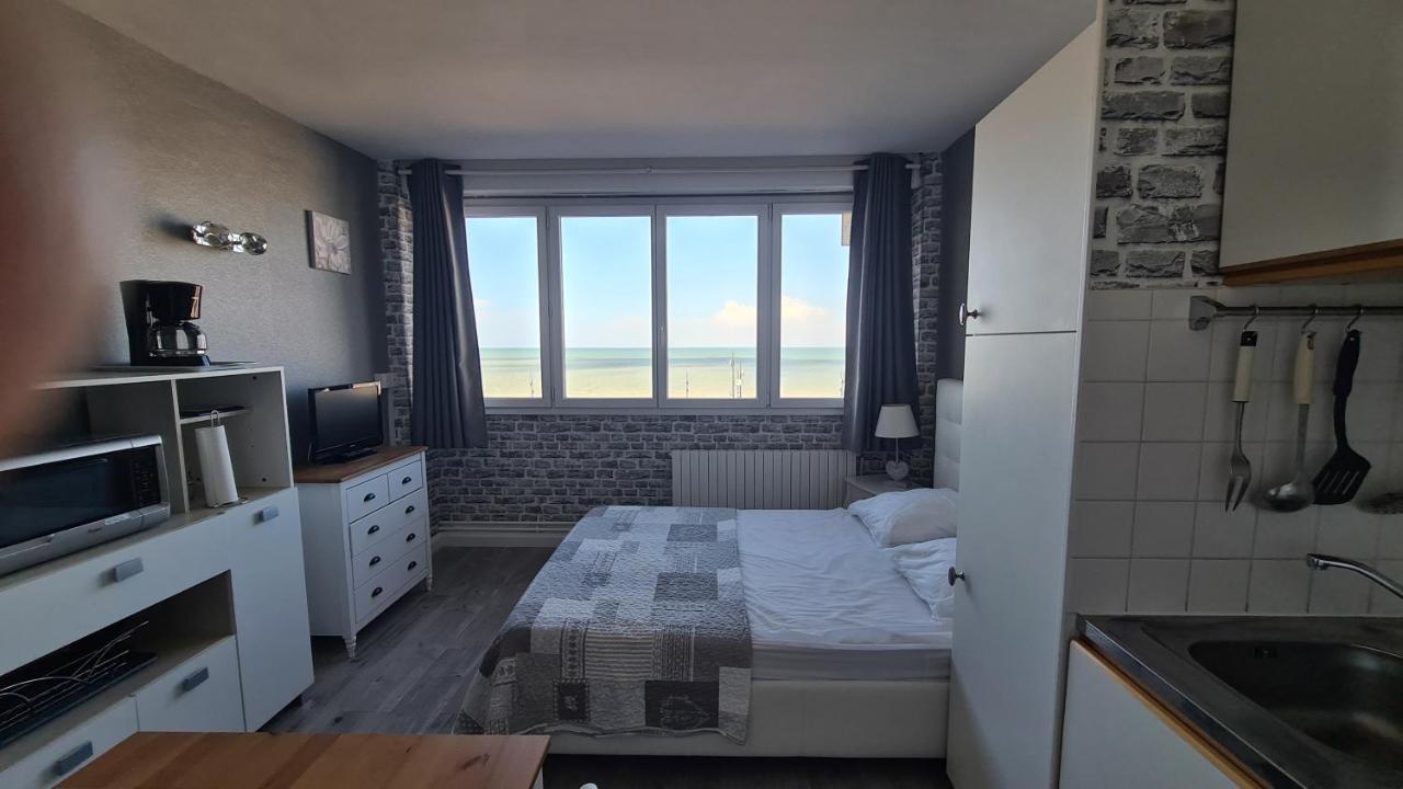 Residence Du Bord De Mer 9 Appartements Avec Une Vraie Vue Mer Le Tréport Екстериор снимка