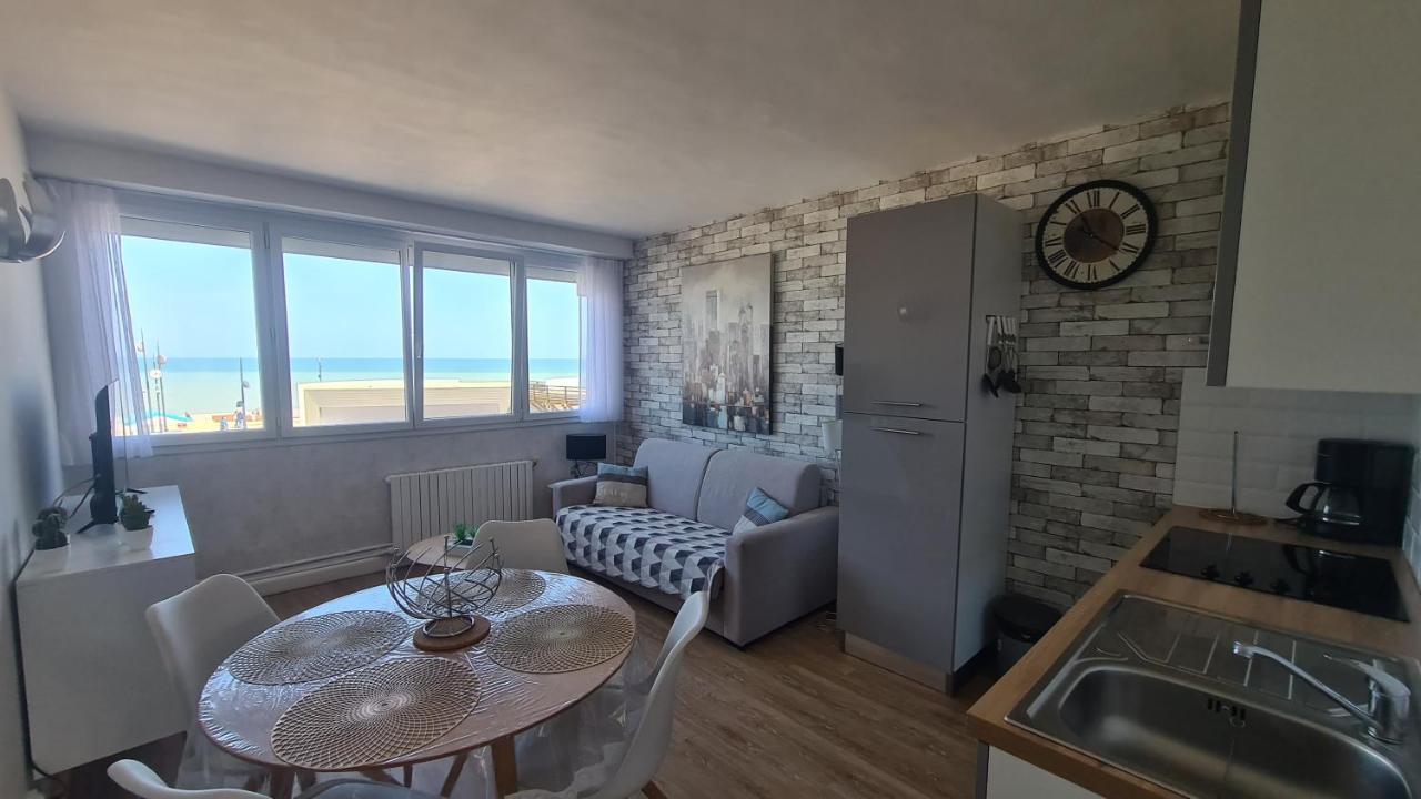 Residence Du Bord De Mer 9 Appartements Avec Une Vraie Vue Mer Le Tréport Екстериор снимка