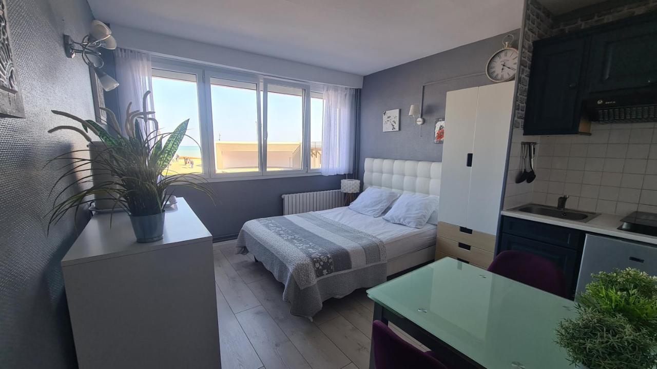 Residence Du Bord De Mer 9 Appartements Avec Une Vraie Vue Mer Le Tréport Екстериор снимка