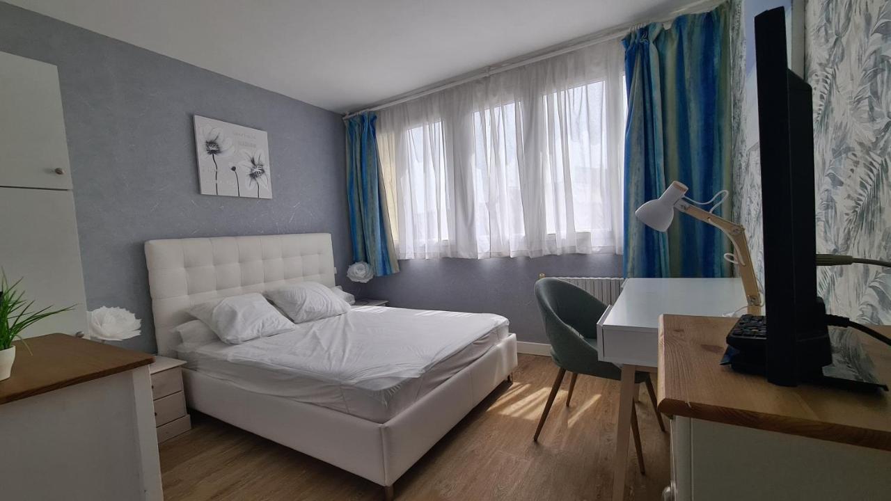 Residence Du Bord De Mer 9 Appartements Avec Une Vraie Vue Mer Le Tréport Екстериор снимка
