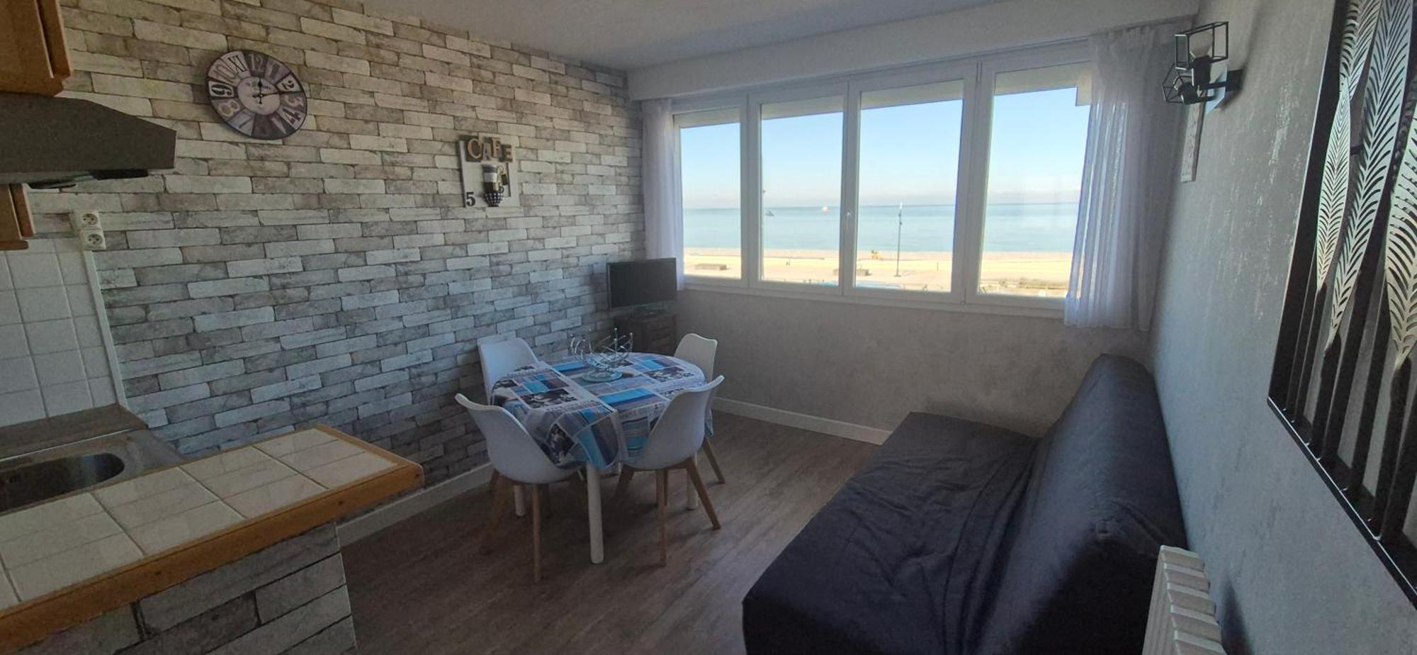 Residence Du Bord De Mer 9 Appartements Avec Une Vraie Vue Mer Le Tréport Екстериор снимка