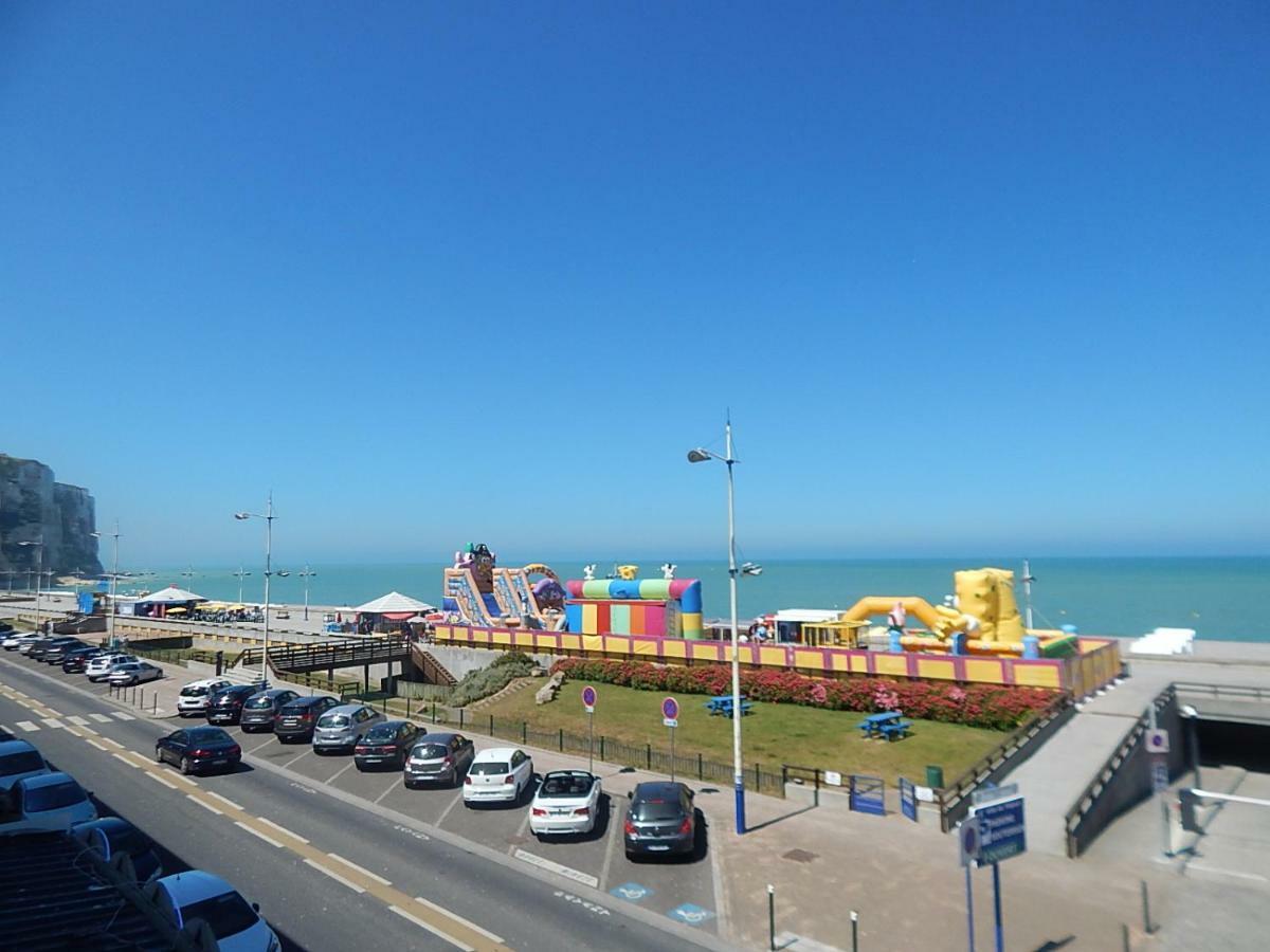 Residence Du Bord De Mer 9 Appartements Avec Une Vraie Vue Mer Le Tréport Екстериор снимка